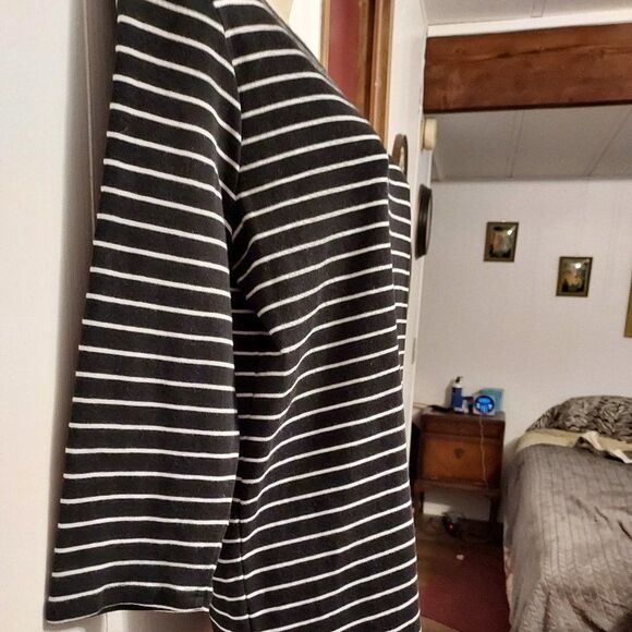 Faded Glory L VGC Pit to pit 19 inch length 26 1/4 60%cotton/40% Poly - Picture 3 of 4